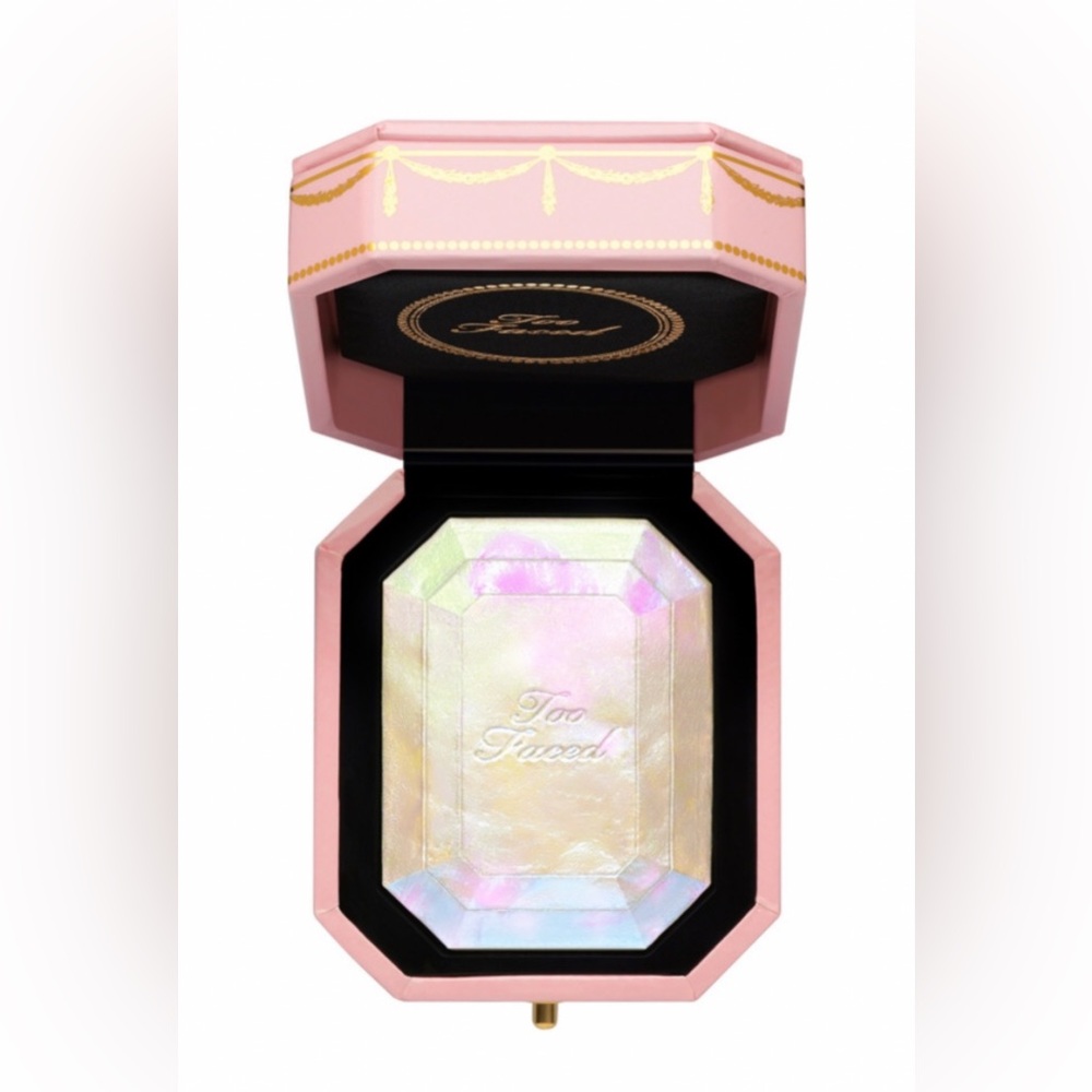 Too Faced Diamond Light Highlighter - RARE!